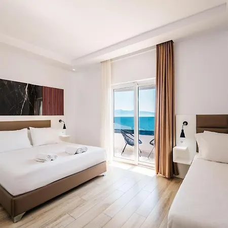 Hotel Helia Bay