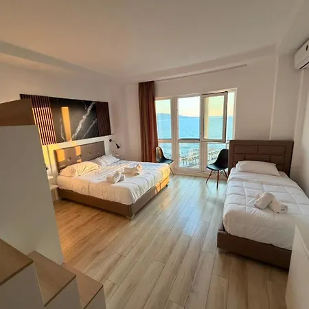Hotel Helia Bay